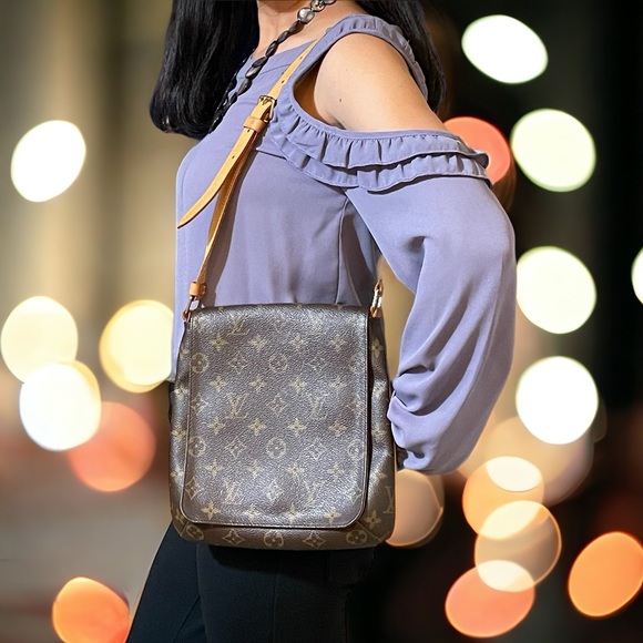 LOUIS VUITTON Musette Salsa - Picture 1 of 9